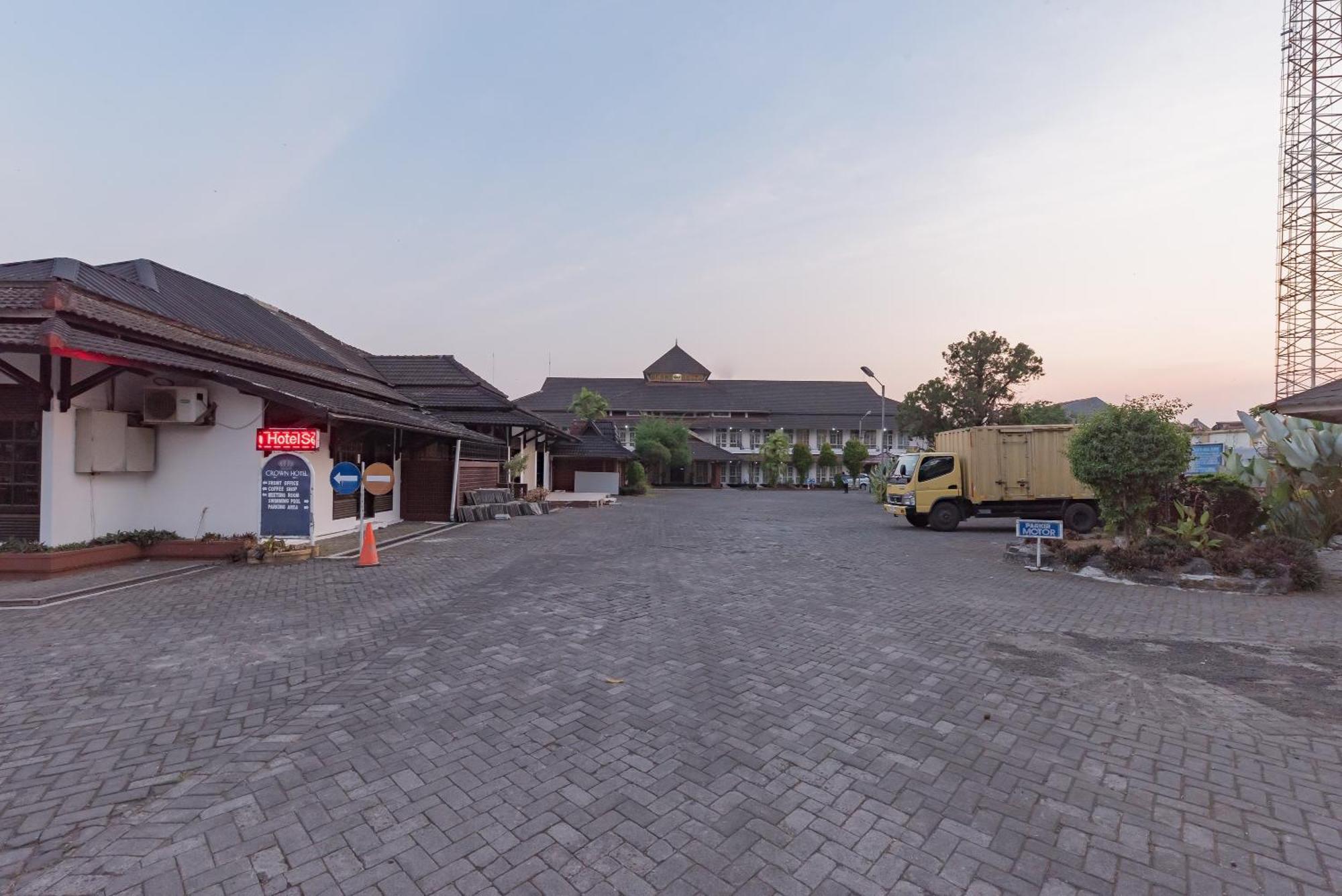 打横皇冠酒店 外观 照片
